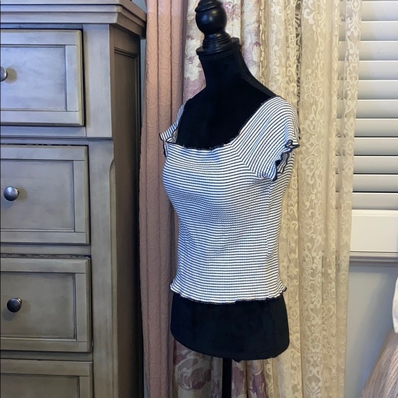 Short Sleeve Shirt - Picture 2 of 6